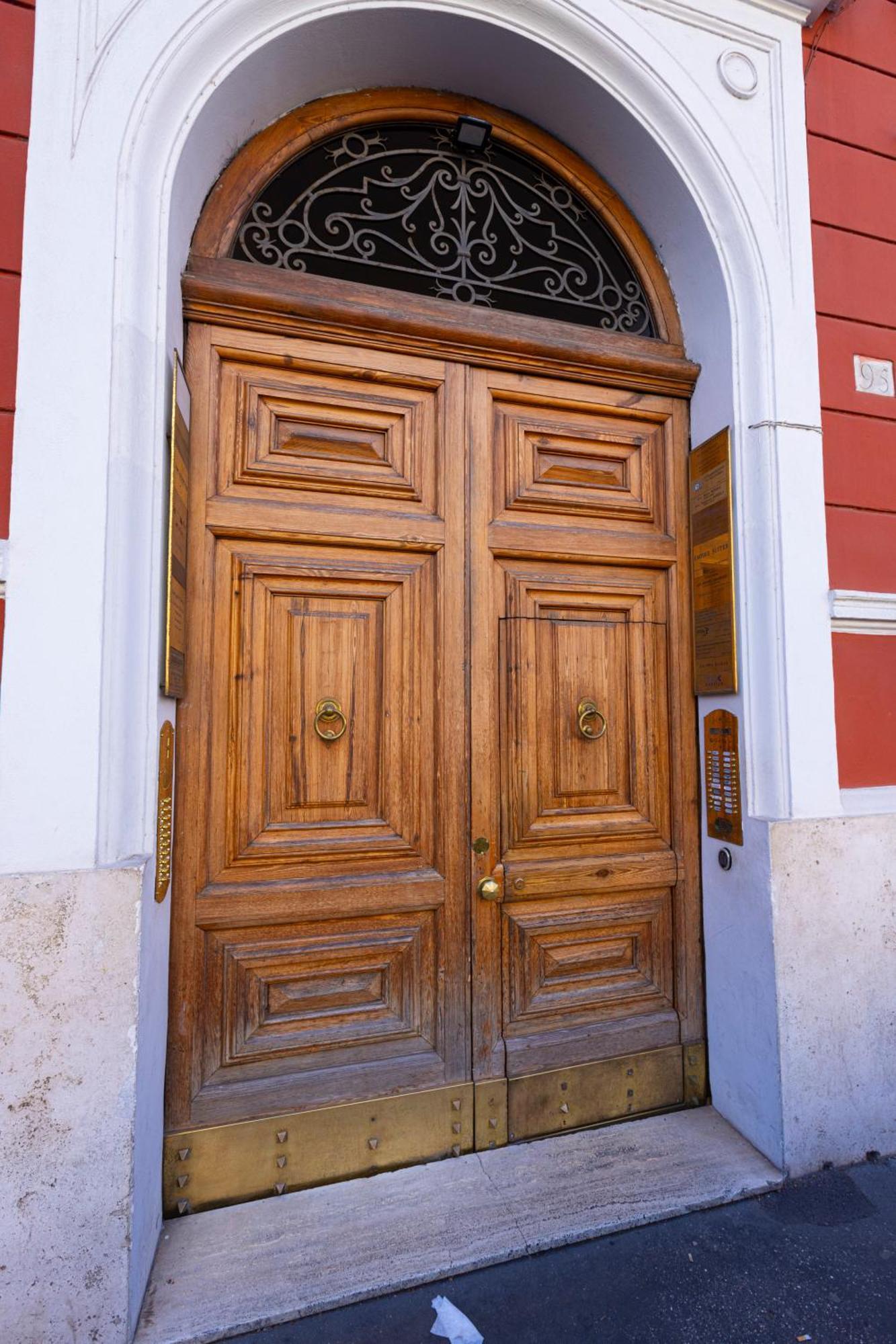 شقة La Casa Di Vittorio Boutique Ottaviano San Pietro روما المظهر الخارجي الصورة